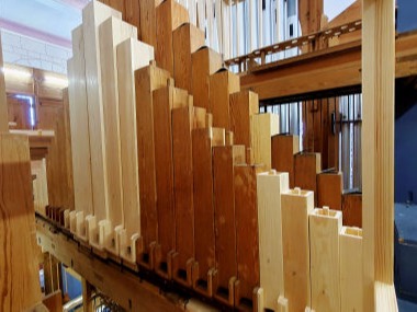 Register mit Holzpfeifen