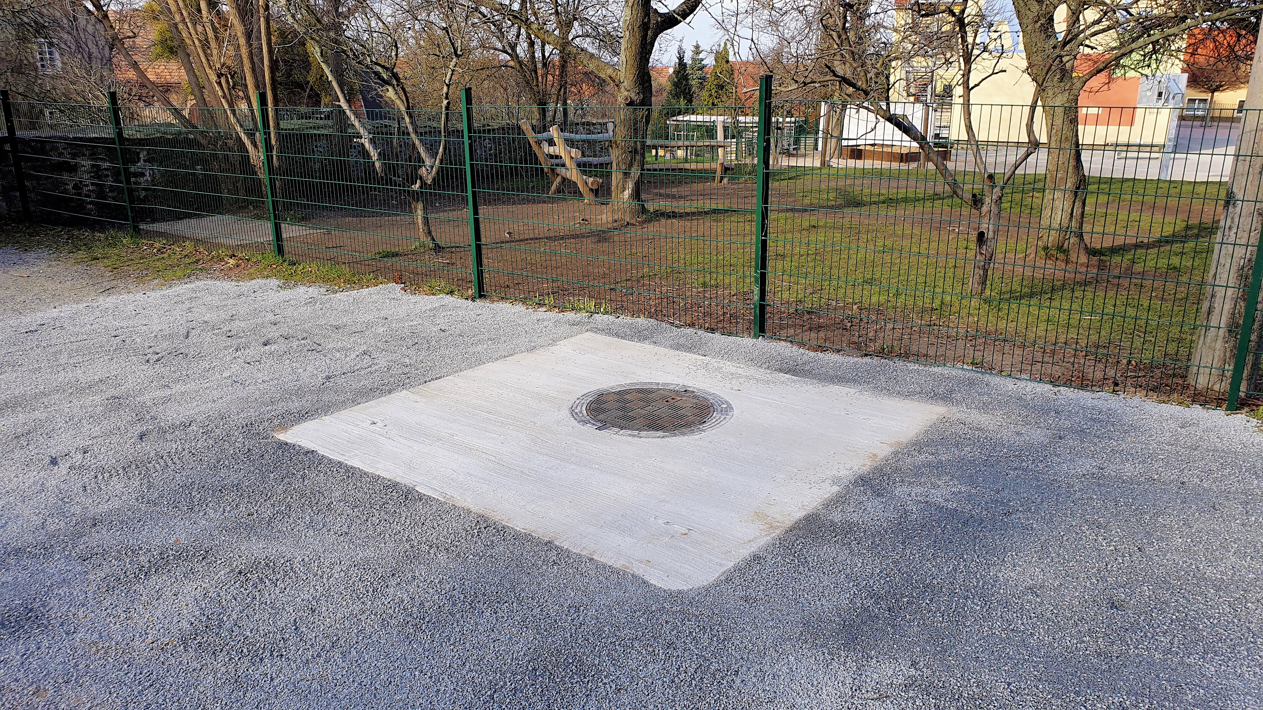 neue Brunnenabdeckung